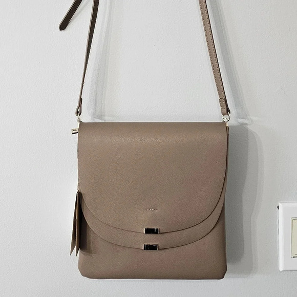 Crossbody - Picture 11 of 11